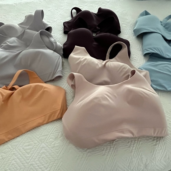 Athleta Bra. 34, DD. - Picture 6 of 6